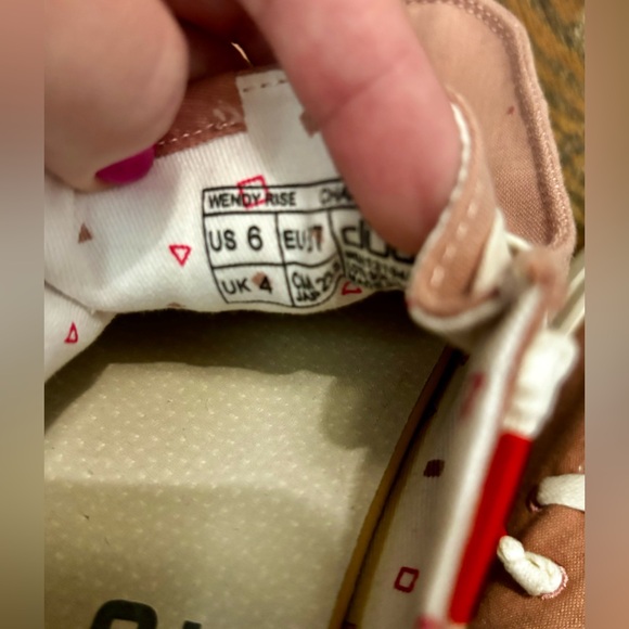 Hey Dude Women's Wendy Rise Chambray Rose Shoes - Picture 6 of 9